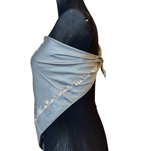 Gray and Blue London Themed Scarf - Picture 6 of 15